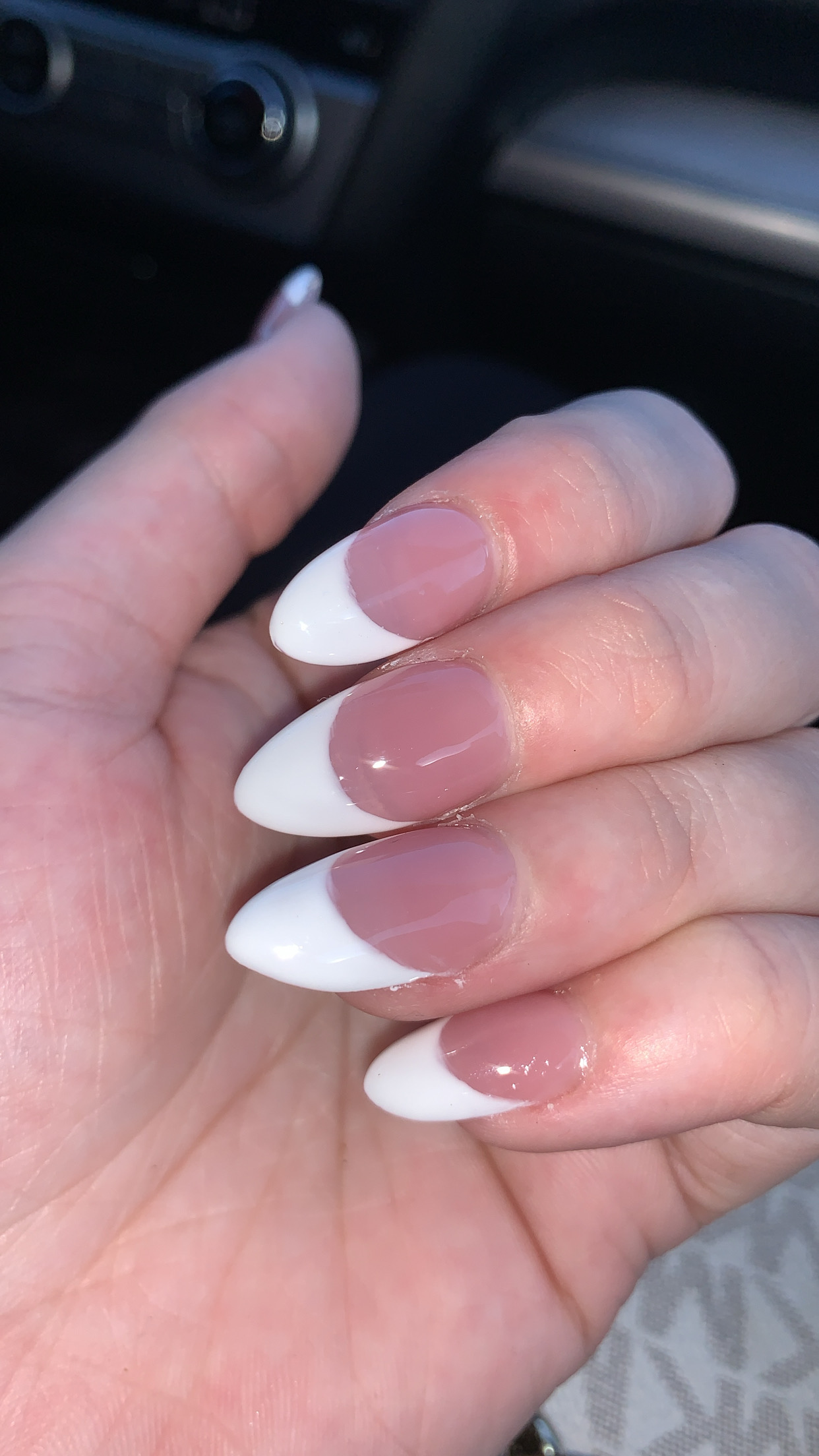 First Hollywood Nails logo
